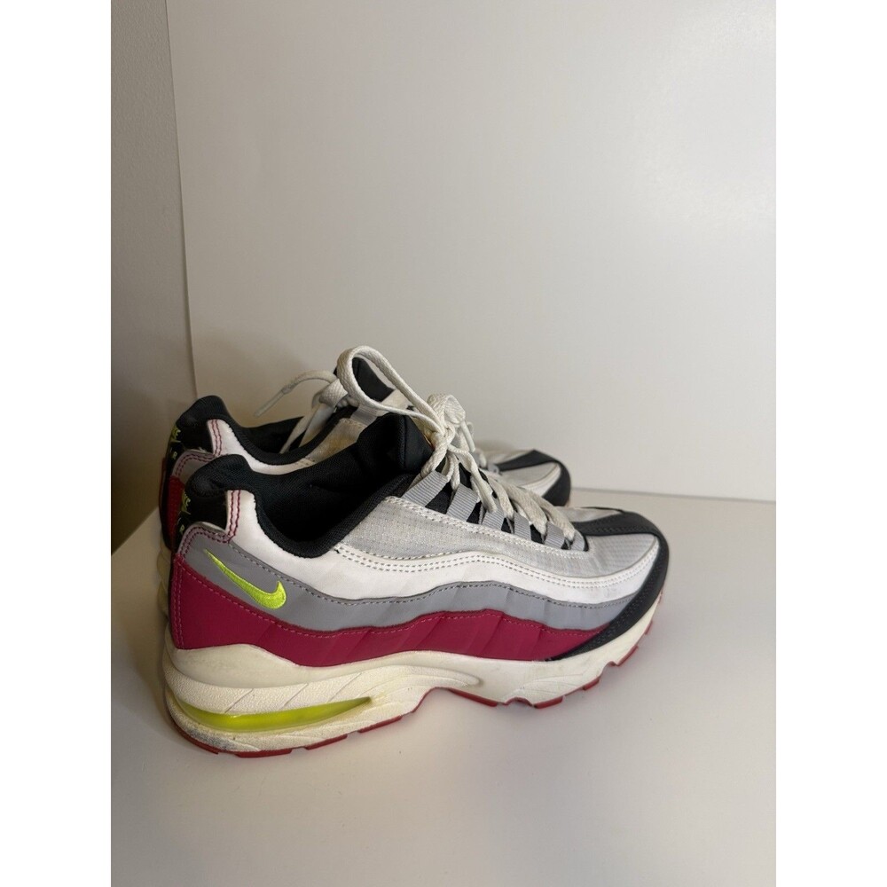 Nike Air Max 95 Style 905348-029 White/fuchsia Running Shoes Neon Youth Sz 5.Y